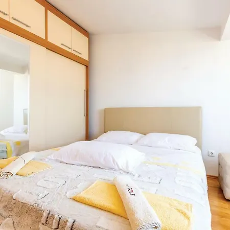Three-bedroom In * פודסטראנה
