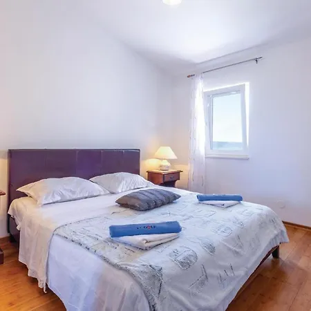 דירה Three-bedroom In פודסטראנה